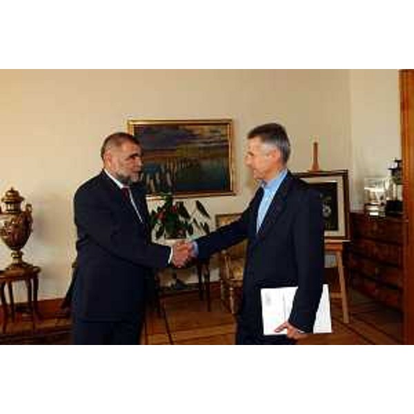 Riccardo Illy (Presidente della Regione Friuli Venezia Giulia) incontra Stipe Mesic (Presidente della Repubblica di Croazia). (Zagabria, 04/11/03)