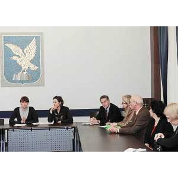 Alessia Rosolen (Assessore regionale delegato Pari Opportunità) nel corso della conferenza stampa sui 12 progetti sperimentali di azioni positive finanziati dal Servizio Pari Opportunità della Regione Friuli Venezia Giulia. (Trieste 17/12/08)