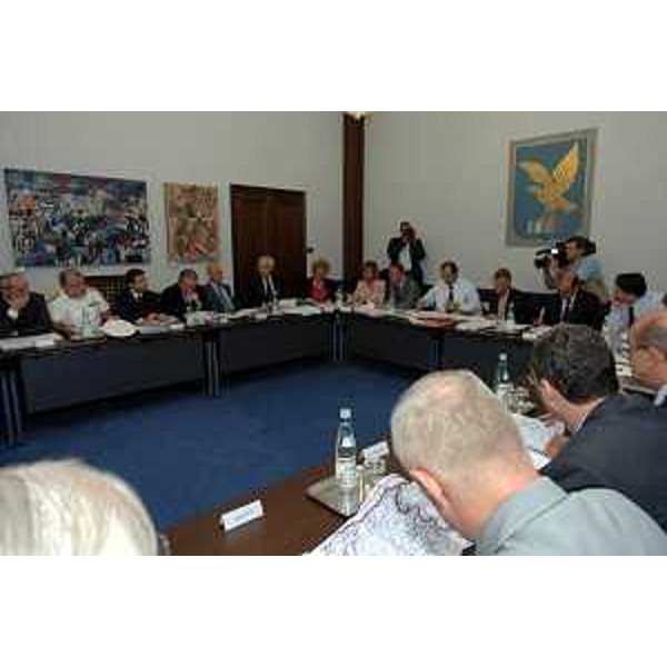 Riccardo Illy (Presidente Regione Friuli Venezia Giulia) e Antonio Di Pietro (Ministro delle Infrastrutture) durante l'incontro con gli Amministratori Locali. (Trieste 27/09/06)