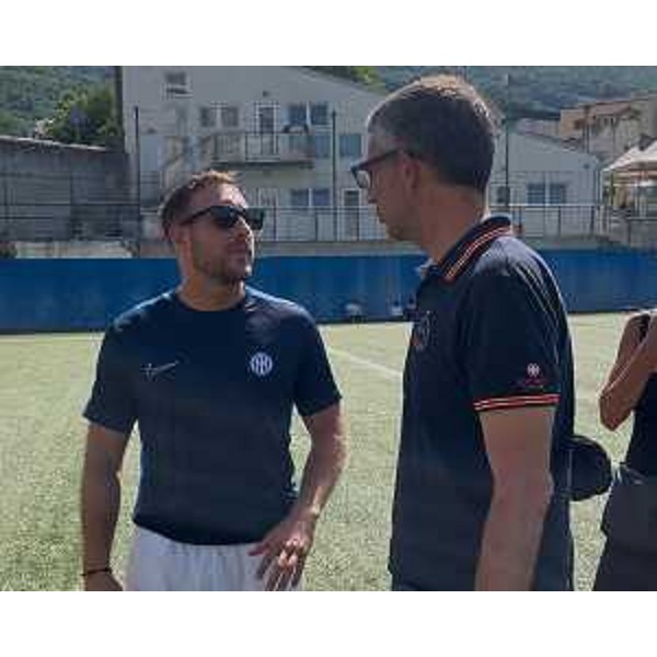 L'assessore regionale PIewroalo Roberti con Demetrio Steffé, un passato nelle giovanili dellInter - L'assessore regionale PIewroalo Roberti con Demetrio Steffé, un passato nelle giovanili dellInter