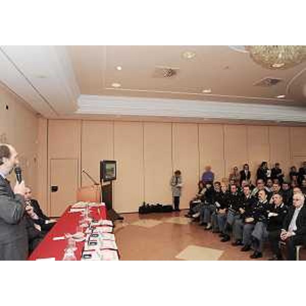 Riccardo Riccardi (Assessore regionale Viabilità e Trasporti) interviene sul progetto definitivo della Villesse-Gorizia e del primo lotto della A4, tra Quarto d'Altino e San Donà di Piave, a Cervignano del Friuli. (Cervignano del Friuli 22/12/08)