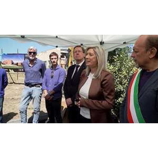 L'assessore Amirante nel corso del suo intervento - L'assessore Amirante nel corso del suo intervento