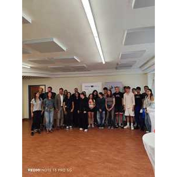 Gli studenti della scuola transfrontaliera - Gli studenti della scuola transfrontaliera 