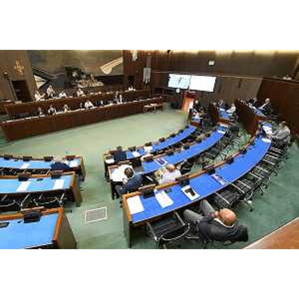 I lavori della I Commissione durante l'articolo dell'Assestamento di competenza dell'assessore Fvg alle Infrastrutture, Cristina Amirante - I lavori della I Commissione durante l'articolo dell'Assestamento di competenza dell'assessore Fvg alle Infrastrutture, Cristina Amirante