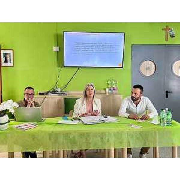 L'intervento dell'assessore Cristina Amirante durante il tavolo dell'inclusione sociale di Azzano Decimo - L'intervento dell'assessore Cristina Amirante durante il tavolo dell'inclusione sociale di Azzano Decimo