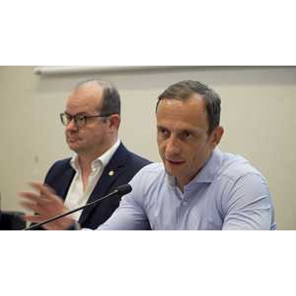 L'intervento del governatore del Friuli Venezia Giulia Massimiliano Fedriga. Alla sua destra il vicegovernatore e assessore alla Cultura Mario Anzil. - L'intervento del governatore del Friuli Venezia Giulia Massimiliano Fedriga. Alla sua destra il vicegovernatore e assessore alla Cultura Mario Anzil.