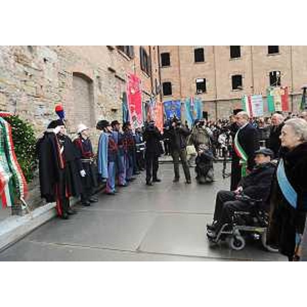 Vladimir Kosic (Assessore regionale Salute e Protezione sociale) alle celebrazioni del Giorno della memoria alla Risiera di San Sabba. (Trieste 27/01/09)