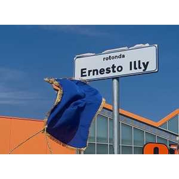 La targa dedicata a Ernesto Illy a Trieste - La targa dedicata a Ernesto Illy a Trieste