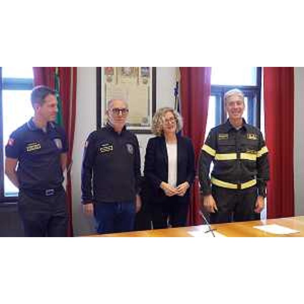 La sottoscrizione del nuovo accordo tra la Regione Autonoma Friuli Venezia Giulia, la Prefettura di Trieste e il Dipartimento dei Vigili del Fuoco, del Soccorso pubblico e della Difesa civile del Ministero dell'Interno - La sottoscrizione del nuovo accordo tra la Regione Autonoma Friuli Venezia Giulia, la Prefettura di Trieste e il Dipartimento dei Vigili del Fuoco, del Soccorso pubblico e della Difesa civile del Ministero dell'Interno