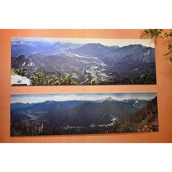 Due delle foto panoramiche di Diego Cinello esposte nei Passi perduti del Cr - Due delle foto panoramiche di Diego Cinello esposte nei Passi perduti del Cr