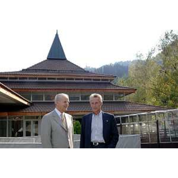 Riccarto Illy (Presidente Regione Friuli Venezia Giulia) con Giovanni Battista Somma (Sindaco di Arta Terme). (Arta Terme 29/09/06)