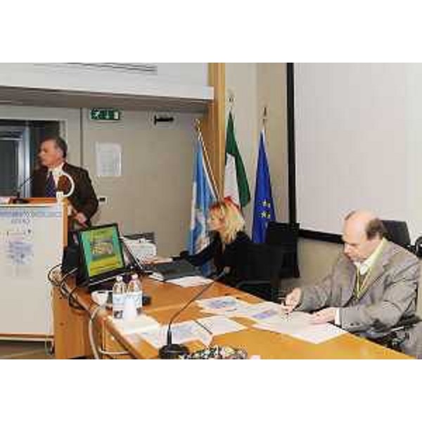 Vladimir Kosic (Assessore regionale Salute e Protezione sociale) nel corso del convegno "Gli Ircss oncologici del Nord Est", al CRO di Aviano. (Aviano 10/02/09) 