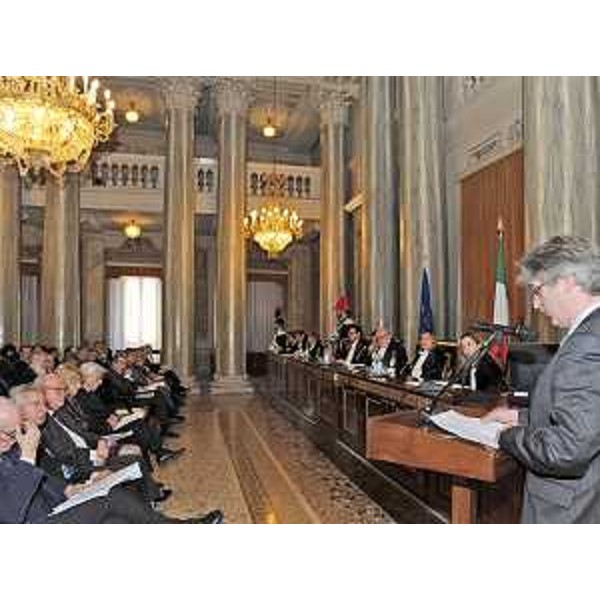 Renzo Tondo (Presidente Friuli Venezia Giulia) all'inaugurazione dell'anno giudiziario della sezione giurisdizionale regionale della Corte dei Conti, nel salone della CCIAA di Trieste. (Trieste 14/02/09)