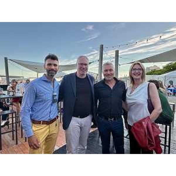 Il presidente Mauro Bordin, secondo da sinistra, accanto ad Andrea De Nicolò, sindaco di Precenicco, l'assessore Bini e il sindaco Giorgi - Il presidente Mauro Bordin, secondo da sinistra, accanto ad Andrea De Nicolò, sindaco di Precenicco, l'assessore Bini e il sindaco Giorgi