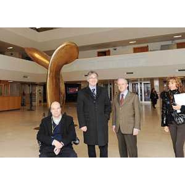 Vladimir Kosic (Assessore regionale Salute e Protezione sociale), Renzo Tondo (Presidente Friuli Venezia Giulia), Carlo Favaretti (Direttore generale AOU Udine) e Michela Gasparutti (Capo Segreteria Presidente Tondo) all'Azienda ospedaliero-universitaria di Udine. (Udine 16/02/09)
