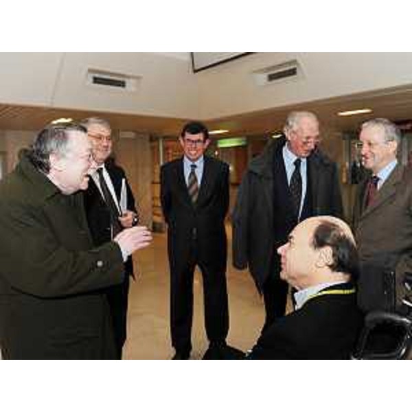 Gabriele Renzulli (Presidente Comitato Indirizzo AOU Udine), Carlo Favaretti (Direttore generale AOU Udine) e Vladimir Kosic (Assessore regionale Salute e Protezione sociale) all'Azienda ospedaliero-universitaria di Udine. (Udine 16/02/09)