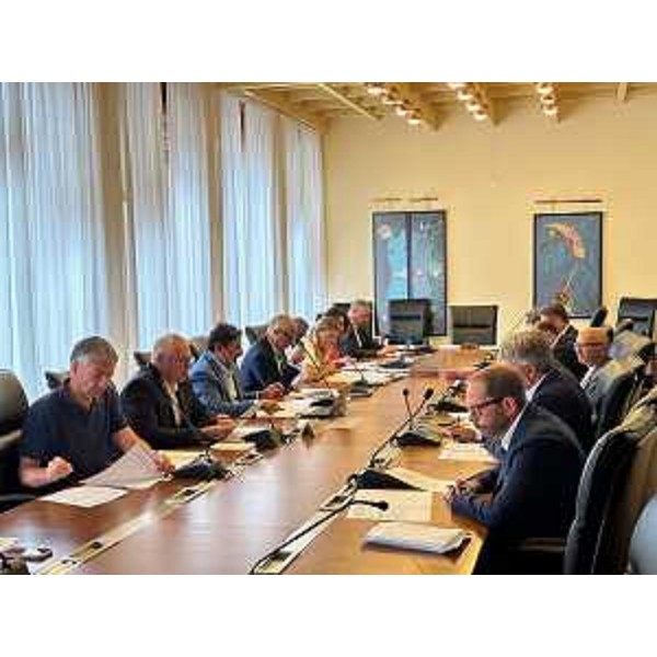 La riunione tenutasi in Sala gialla nel palazzo del Consiglio regionale di piazza Oberdan a Trieste - La riunione tenutasi in Sala gialla nel palazzo del Consiglio regionale di piazza Oberdan a Trieste