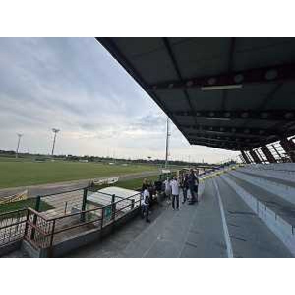 Le tribune dell'impianto polisportivo di Pasian di Prato - Le tribune dell'impianto polisportivo di Pasian di Prato