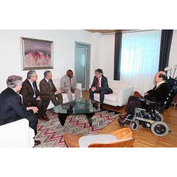 Renzo Tondo (Presidente Friuli Venezia Giulia) e Vladimir Kosic (Assessore regionale Salute e Protezione sociale) incontrano Saleh Meki (Ministro Sanità Eritrea) a Udine. (Udine 25/02/09)