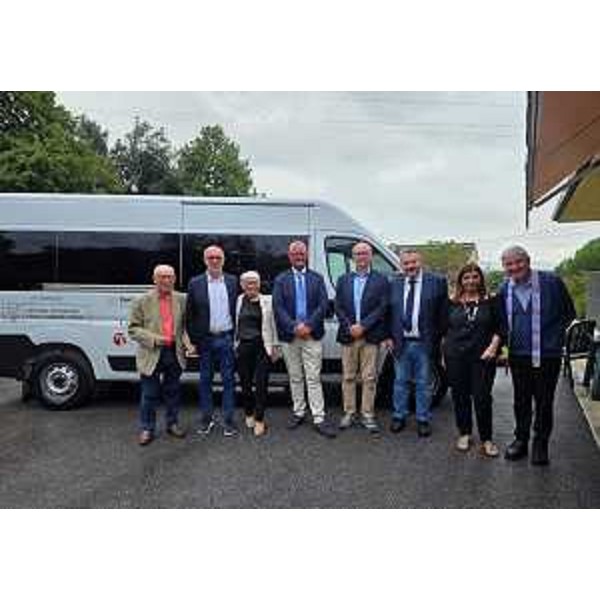 La foto al termine della cerimonia. - La foto al termine della cerimonia.