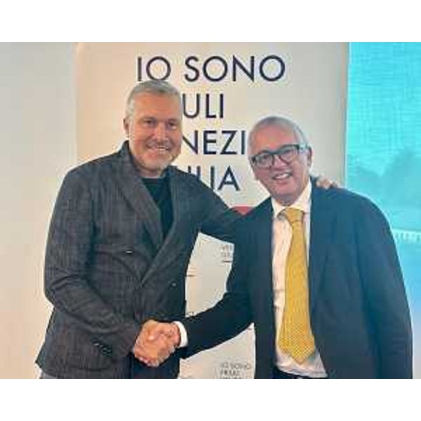 L'assessore regionale Sergio Emidio Bini con il presidente del Comitato di gestione del Fondo di rotazione per iniziative economiche (FRIE), Michele Zanolla. - L'assessore regionale Sergio Emidio Bini con il presidente del Comitato di gestione del Fondo di rotazione per iniziative economiche (FRIE), Michele Zanolla.