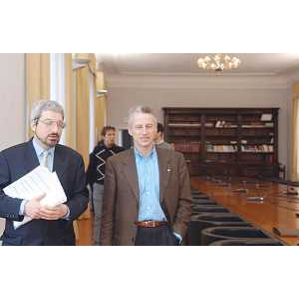 Illy (Presidente Friuli Venezia Giulia) e Honsell (Rettore Univ. UD) alla riunione del Comitato regionale di coordinamento tra i responsabili del sistema universitario regionale. (Udine 03/03/04)