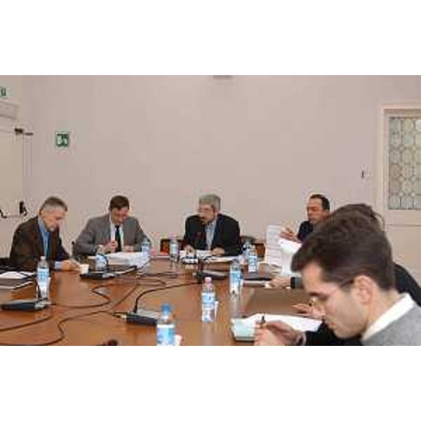 Illy (Presidente Friuli Venezia Giulia) e Honsell (Rettore Univ. UD) alla riunione del Comitato regionale di coordinamento tra i responsabili del sistema universitario regionale. (Udine 03/03/04)