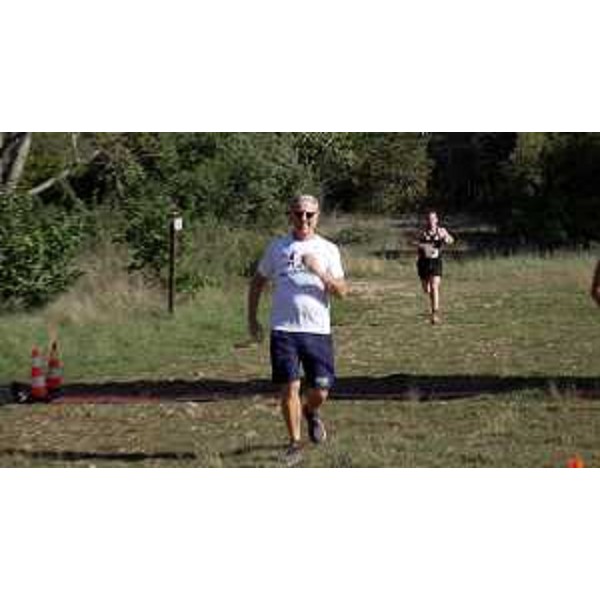 L'assessore regionale alla Difesa dell'ambiente, energia e sviluppo sostenibile Fabio Scoccimarro alla Corsa del Ricordo a Basovizza - L'assessore regionale alla Difesa dell'ambiente, energia e sviluppo sostenibile Fabio Scoccimarro alla Corsa del Ricordo a Basovizza