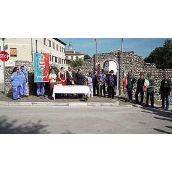 Il vice governatore con delega alla Cultura, Mario Anzil, al 35° anniversario del gemellaggio tra il Comune di Rivignano Teor e il Comune austriaco di Pörtschach am Wörthersee. - Il vice governatore con delega alla Cultura, Mario Anzil, al 35° anniversario del gemellaggio tra il Comune di Rivignano Teor e il Comune austriaco di Pörtschach am Wörthersee.