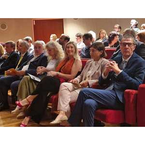 Amirante con autorità in occasione del concerto al Teatro Verdi di Pordenone - Amirante con autorità in occasione del concerto al Teatro Verdi di Pordenone