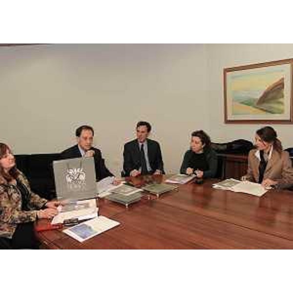 Luca Ciriani (Vicepresidente FVG e Assessore regionale Attività produttive) alla presentazione delle targhe per la definizione di 'Locale storico del Friuli Venezia Giulia', a Udine. (Udine 02/03/09)