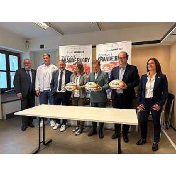 La presentazione della partita tra le nazionali di rugby di Italia e Australia - La presentazione della partita tra le nazionali di rugby di Italia e Australia 