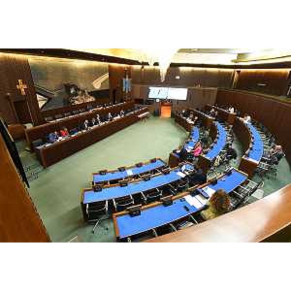 La seduta della V Commissione - La seduta della V Commissione