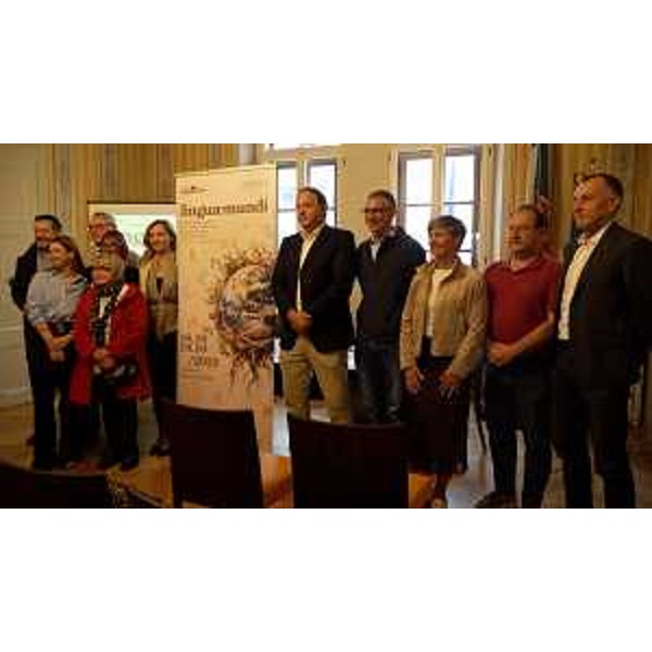 Foto di gruppo per la presentazione di 'Linguae mundi' a Cormons - Foto di gruppo per la presentazione di 'Linguae mundi' a Cormons