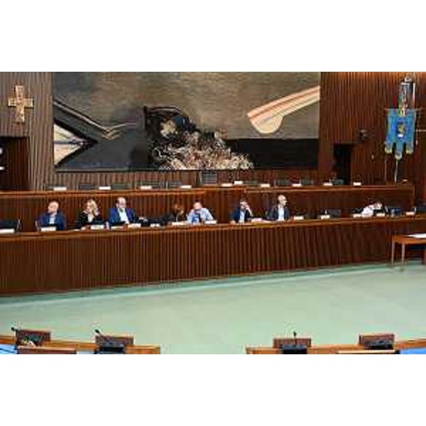 Un momento dei lavori della III Commissione consiliare - Un momento dei lavori della III Commissione consiliare