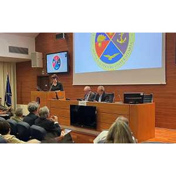 L'assessore Rosolen nel corso del suo intervento - L'assessore Rosolen nel corso del suo intervento