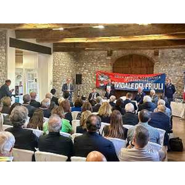 Il vicegovernatore del Friuli Venezia Giulia con delega alla Cultura Mario Anzil a Moimacco all'inaugurazione della mostra "La Prima Guerra Mondiale (1915-1918) e i Carabinieri" - Il vicegovernatore del Friuli Venezia Giulia con delega alla Cultura Mario Anzil a Moimacco all'inaugurazione della mostra "La Prima Guerra Mondiale (1915-1918) e i Carabinieri"