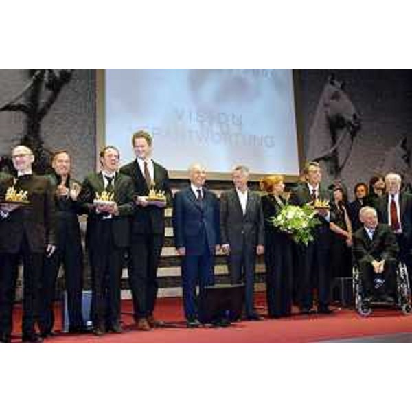 Riccardo Illy (Presidente Regione Friuli Venezia Giulia) ritratto nel corso della cerimonia di consegna del premio internazionale Quadriga ('Die Quadriga') assieme agli altri premiati. (Berlino 03/10/06)