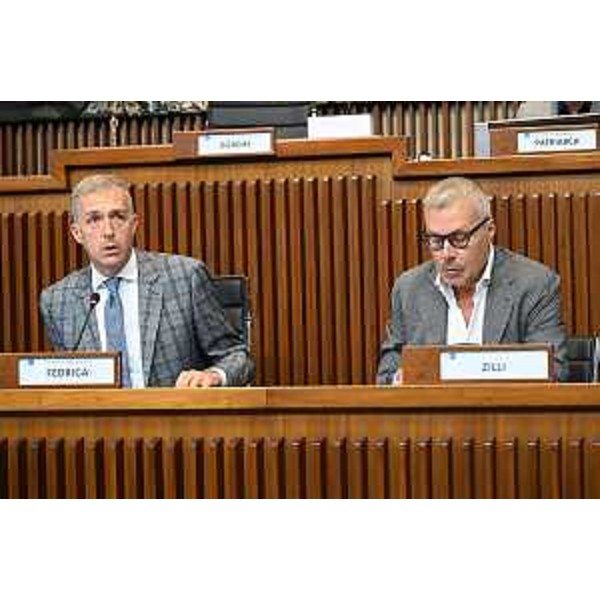 Il presidente della II Commissione, Stefano Balloch (FdI), e l'assessore regionale alle Attività produttive e Turismo, Sergio Emidio Bini - Il presidente della II Commissione, Stefano Balloch (FdI), e l'assessore regionale alle Attività produttive e Turismo, Sergio Emidio Bini