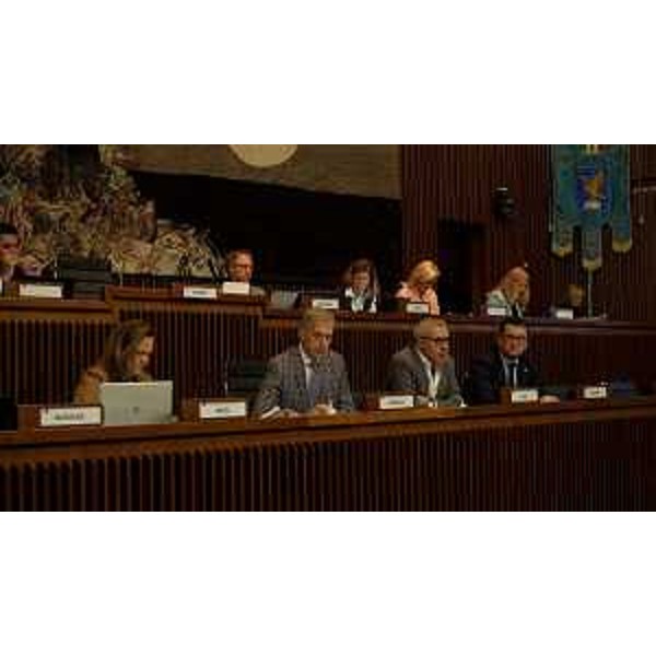 Le audizioni dei portatori di interessi alla presenza dell'assessore regionale Sergio Emidio Bini - Le audizioni dei portatori di interessi alla presenza dell'assessore regionale Sergio Emidio Bini