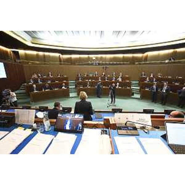 I lavori dell'Aula durante la discuzzione del Rapporto legislazione 2024 - I lavori dell'Aula durante la discuzzione del Rapporto legislazione 2024