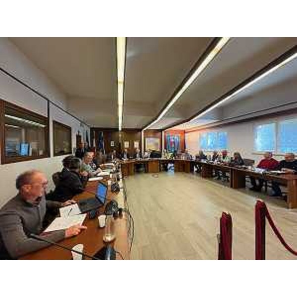 Lassessore regionale alla Difesa dellambiente, energia e sviluppo sostenibile, Fabio Scoccimarro,in Consiglio comunale a San Dorligo della Valle - Lassessore regionale alla Difesa dellambiente, energia e sviluppo sostenibile, Fabio Scoccimarro,in Consiglio comunale a San Dorligo della Valle