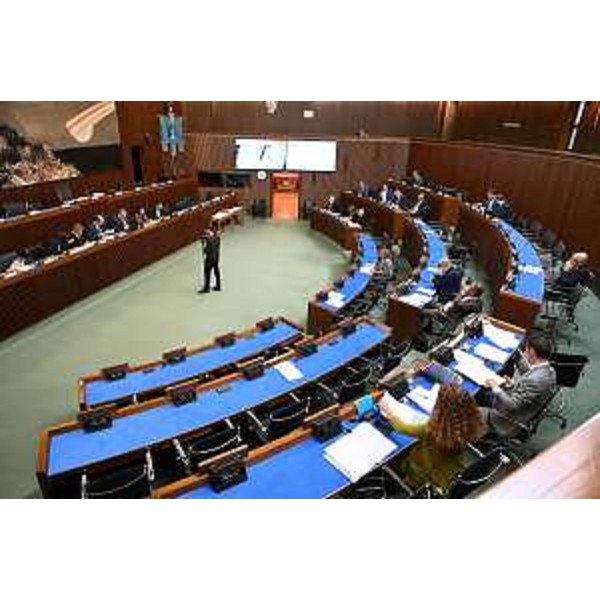 Un momento dei lavori della V Commissione - Un momento dei lavori della V Commissione 