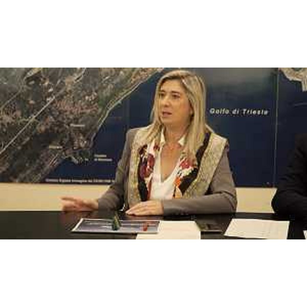 Lassessore regionale alle Infrastrutture e trasporti Cristina Amirante - Lassessore regionale alle Infrastrutture e trasporti Cristina Amirante