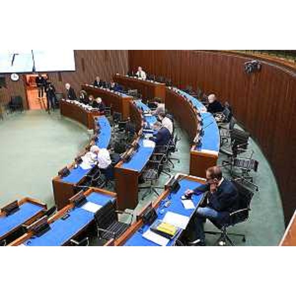 La seduta della VI Commissione - La seduta della VI Commissione