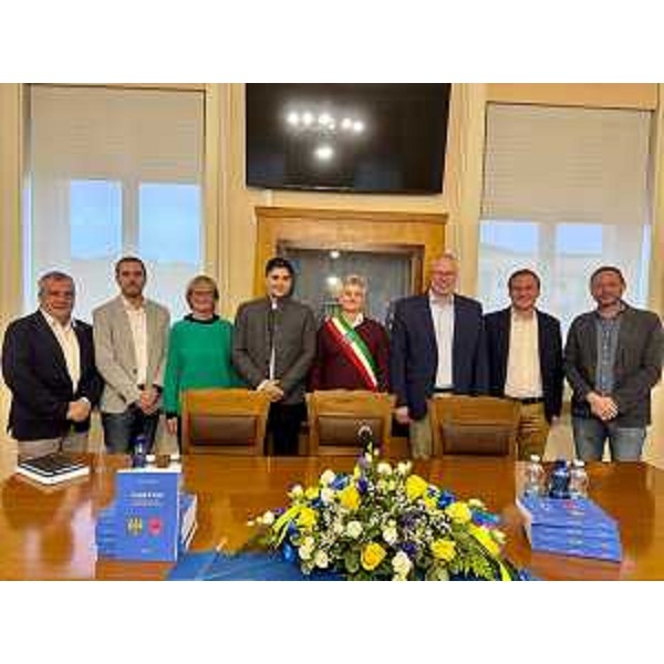 Un momento della presentazione del libro Land Friul a Torviscosa - Un momento della presentazione del libro Land Friul a Torviscosa