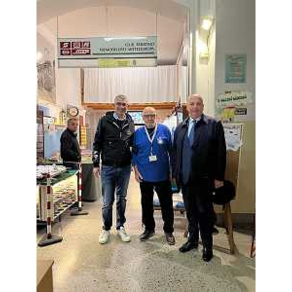 L'assessore Roberti (primo da sinistra) e il sindaco Dipiazza (primo da destra) - L'assessore Roberti (primo da sinistra) e il sindaco Dipiazza (primo da destra) 