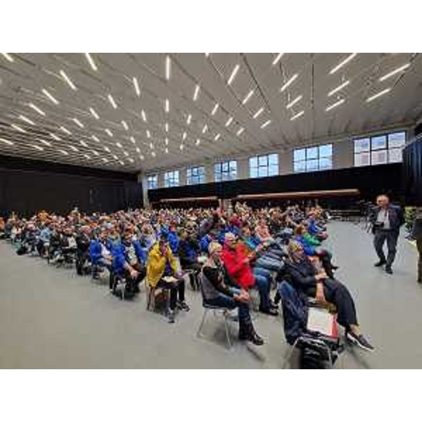 La cerimonia di consegna del Premio regionale solidarietà nella palestra dell'Unione ginnastica goriziana - La cerimonia di consegna del Premio regionale solidarietà nella palestra dell'Unione ginnastica goriziana