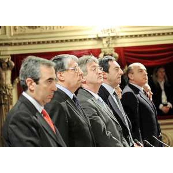 Maurizio Gasparri (Presidente PdL Senato), Carlo Giovanardi (Sottosegretario Presidenza Consiglio con delega Famiglia), Renzo Tondo (Presidente Friuli Venezia Giulia), Attilio Romita (Telegiornalista) e Roberto Dipiazza (Sindaco Trieste) alla cerimonia di apertura della quinta "Conferenza nazionale sulle politiche antidroga" a Trieste. (Trieste 12/03/09)