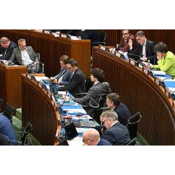 Un momento dei lavori consiliari - Un momento dei lavori consiliari